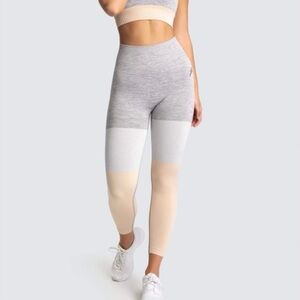 DOYOUEVEN Colour block Trinity Seamless Leggings Size XS